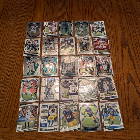 100 NFL Football Cards Lot 🏈 Football Trading Card Collection NFL Lot 🔥 - Picture 4 of 7